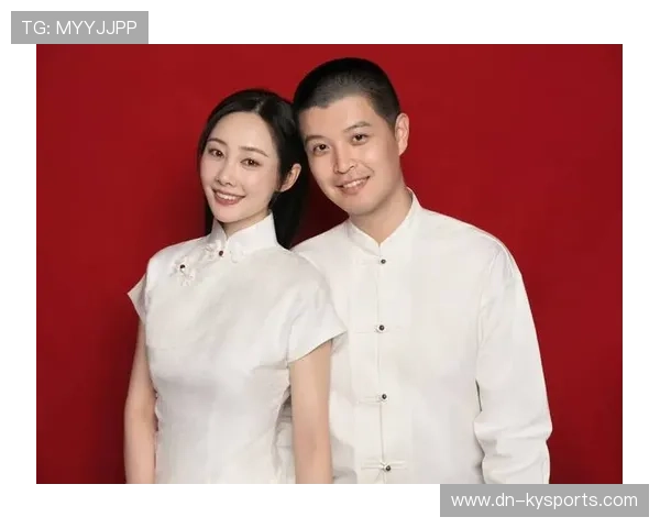 球员进球后从球袜里掏出结婚证亲吻，称“老婆今天原谅我了”